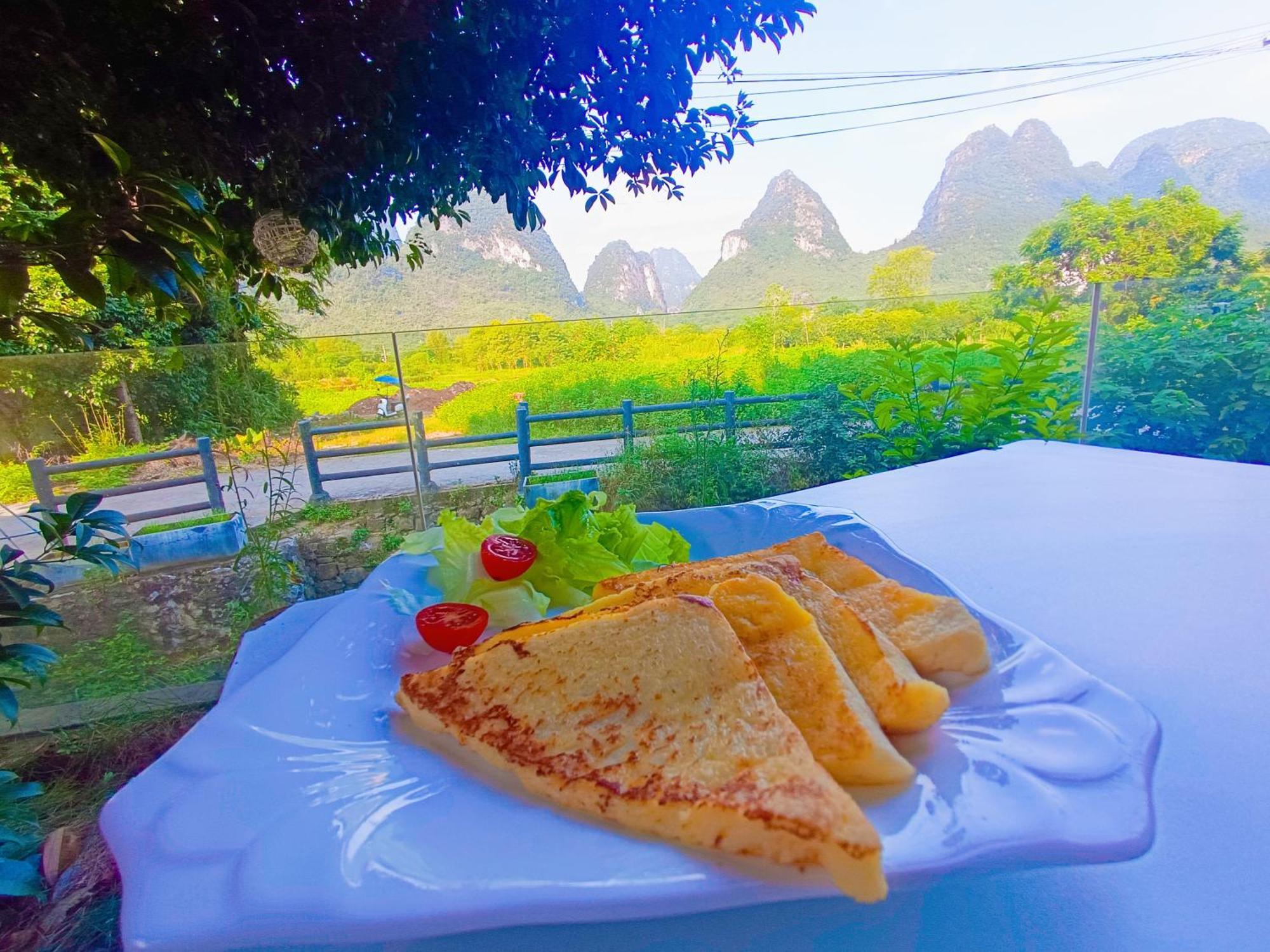 Yangshuo Fortune Lake Inn- One Way Free Pick Up From Airport Or Ts Over 3 Nights 外观 照片