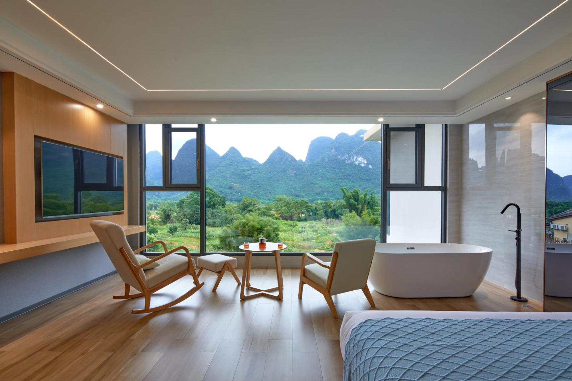Yangshuo Fortune Lake Inn- One Way Free Pick Up From Airport Or Ts Over 3 Nights 外观 照片