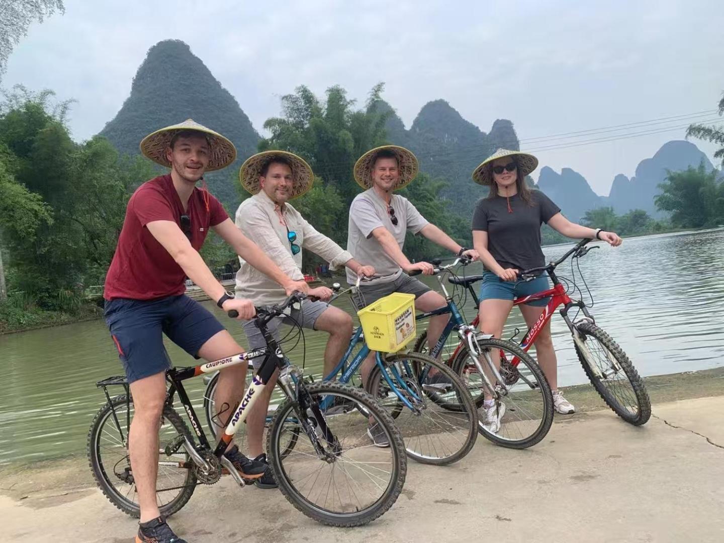 Yangshuo Fortune Lake Inn- One Way Free Pick Up From Airport Or Ts Over 3 Nights 外观 照片
