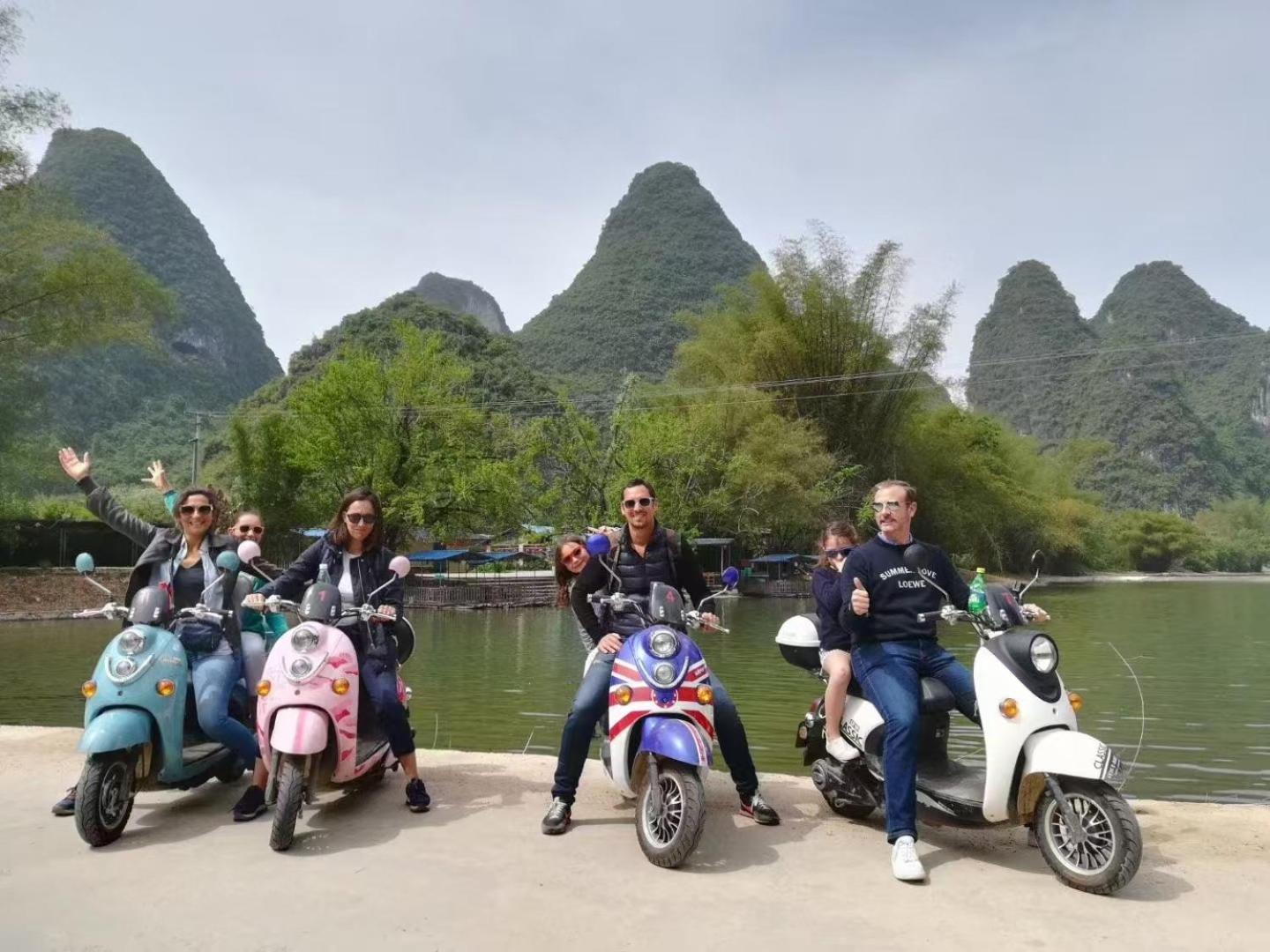 Yangshuo Fortune Lake Inn- One Way Free Pick Up From Airport Or Ts Over 3 Nights 外观 照片